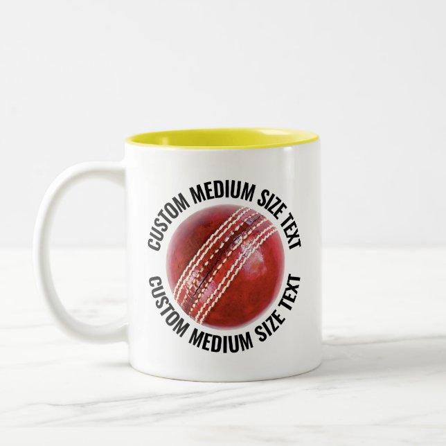 Cricketboll & Medium text GUL 11oz Anpassad Två-Tonad Mugg (Vänster)