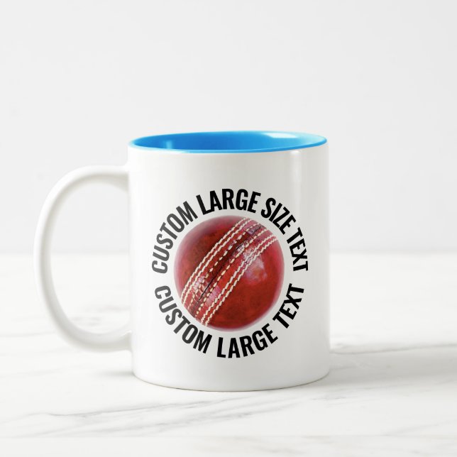 Cricketboll & Stor text LJUSBLÅ 310g Anpassad Två-Tonad Mugg (Vänster)