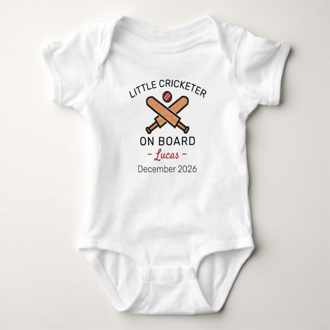 Cricketer - Little Cricketer on Board - Cricket T Shirt (Framsida)