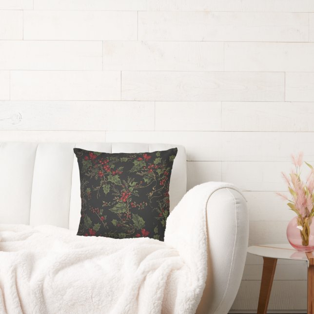 Crimson Berries Holiday Throw Pillow. Kudde (Soffa)