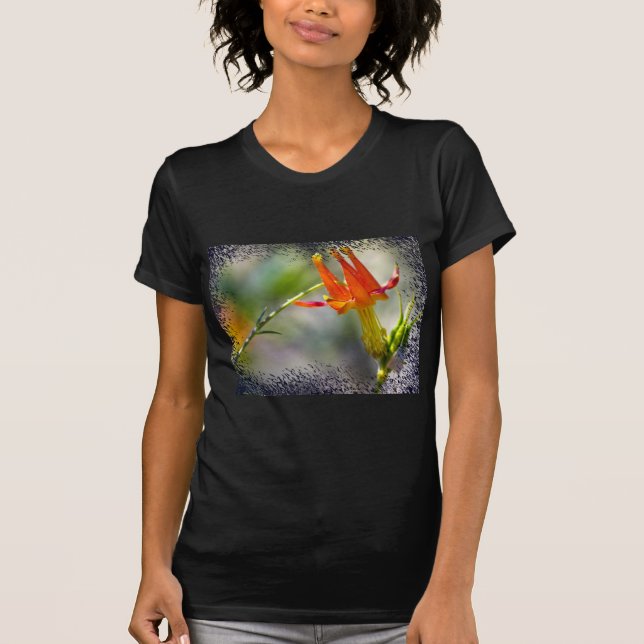 Crimson Columbine Tee Shirt (Framsida)