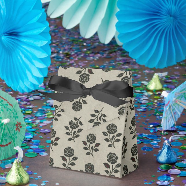 Crimson Nocturne Bloom Victorian Presentaskar (Part)