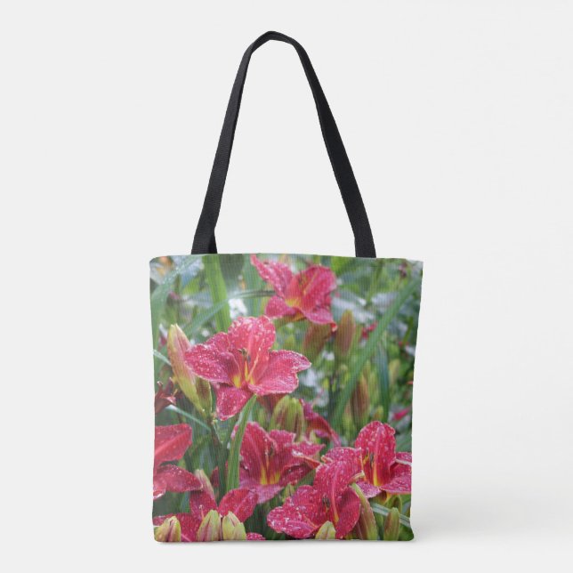 Crimson skuggar regniga dagDaylilies Tygkasse (Baksida)