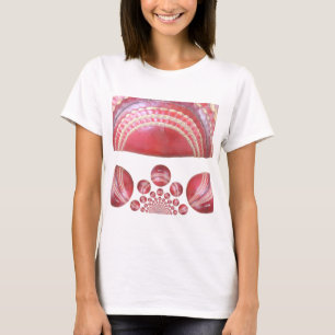 Crimson Spin - en vacker röd cricket Boll Arti T Shirt