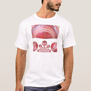 Crimson Spin - en vacker röd cricket Boll Arti T-shirt