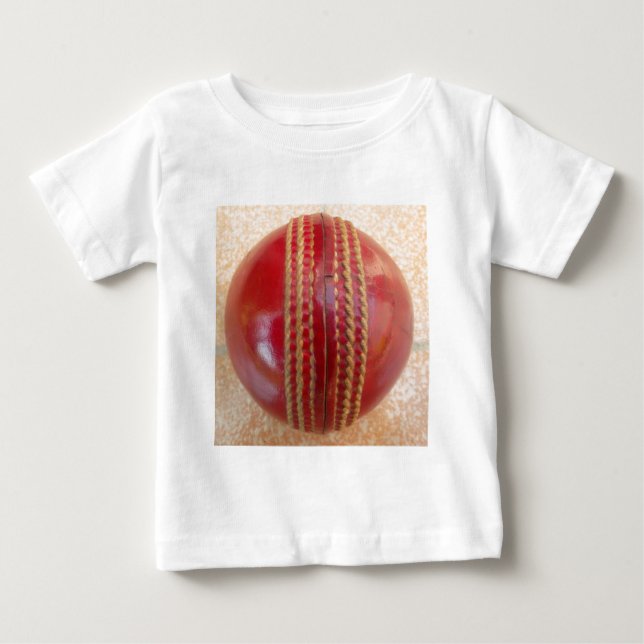 Crimson Stitch Focus: Close of Cricket's Heart T-shirt (Framsida)