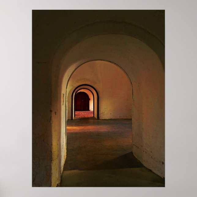 Cristobal Corridor Poster Skriv ut (Framsidan)