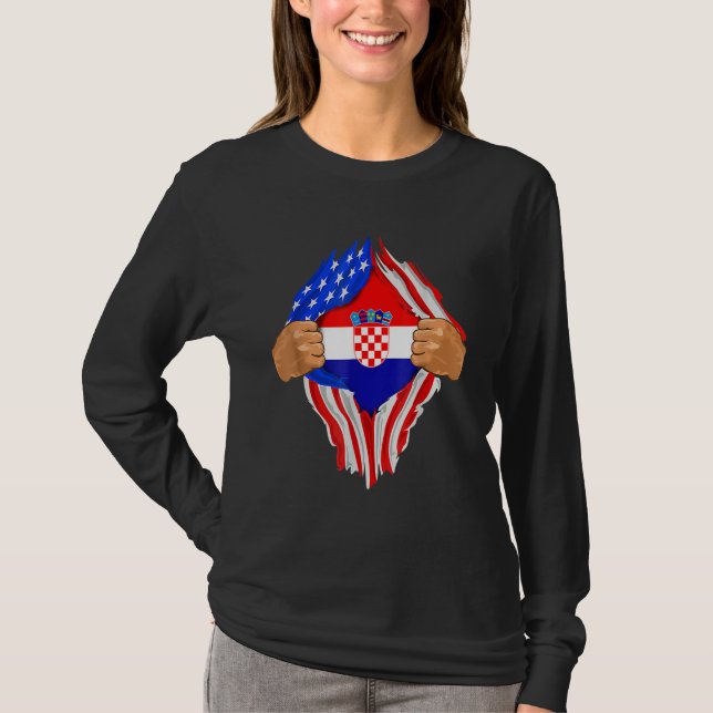 Croatian Blood Inside Me T-Shirt  Croatia Flag Gif (Framsida)