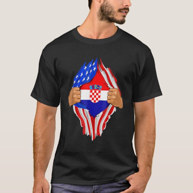 Croatian Blood Inside Me T-Shirt  Croatia Flag Gif (Framsida)