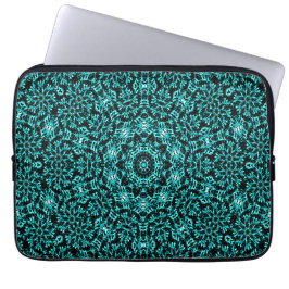 Crocheting fun.... laptop fodral