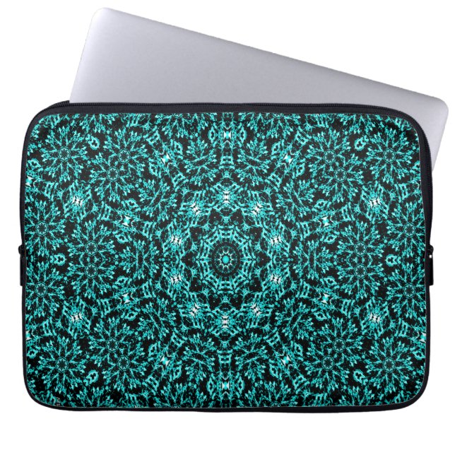 Crocheting fun.... laptop fodral (Framsidan)
