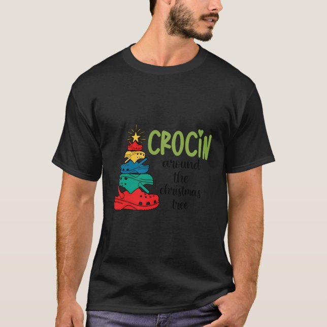 Crocin runt Julgran Funny T Shirt (Framsida)