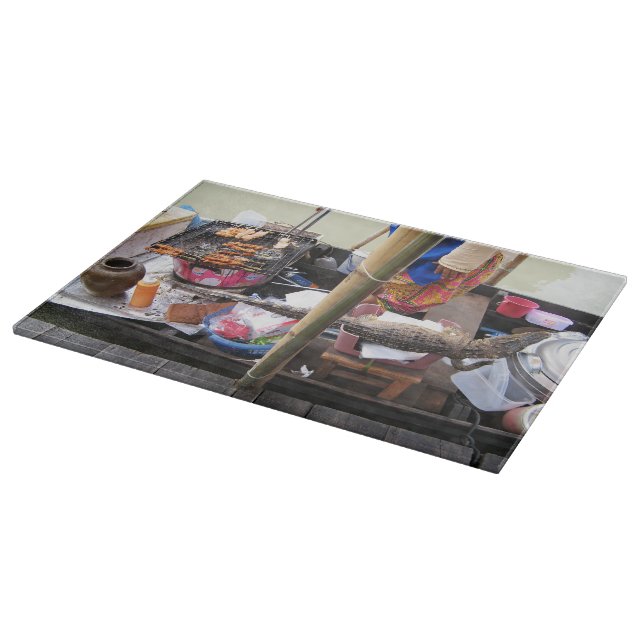 Crokodile Kött BBQ ... Thailand Street Food (Hörn)