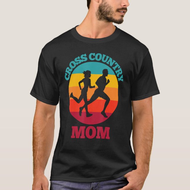 Cross Country Mom of Runners T Shirt (Framsida)
