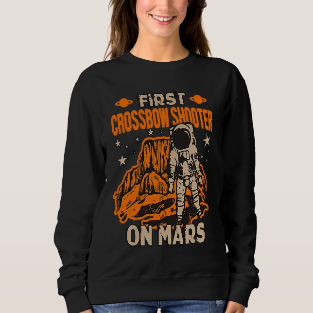 Crossbow Shooter Astronaut T Shirt (Framsida)