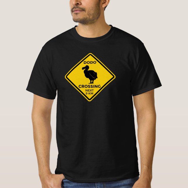 Crossing Road sign Dodo T Shirt (Framsida)