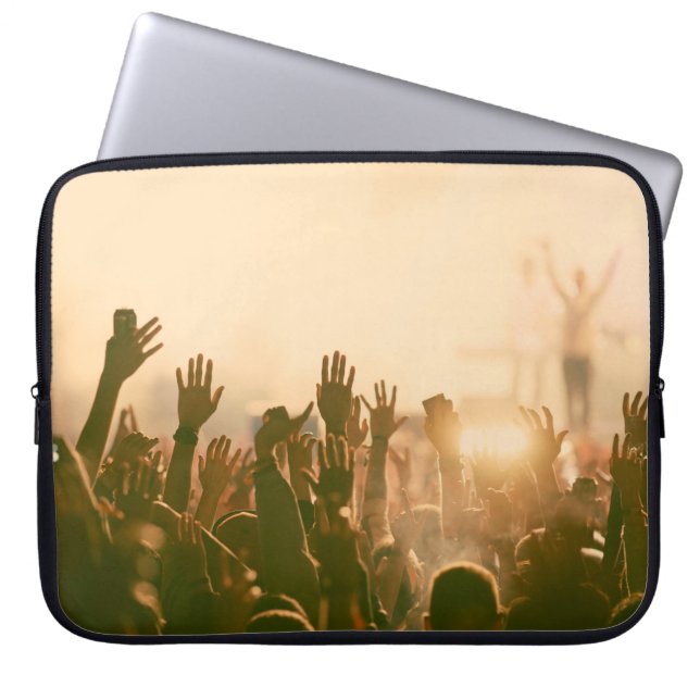 Crowd at cont - retro stil fotokonsert,folkmassa, laptop fodral (Framsidan)
