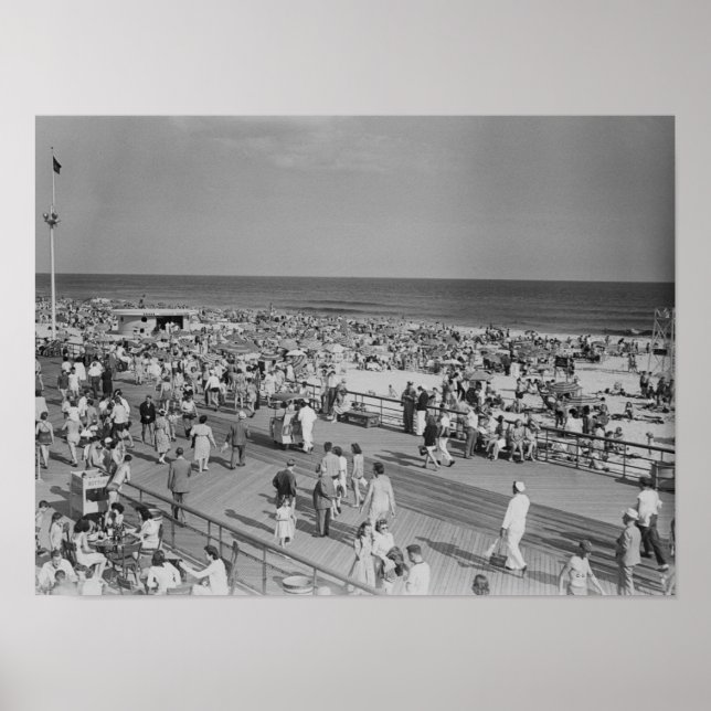 Crowd på Beach Poster (Framsidan)
