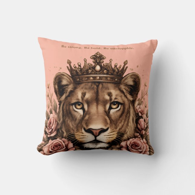 Crowned Lioness Empowerment  Kudde (Framsida)