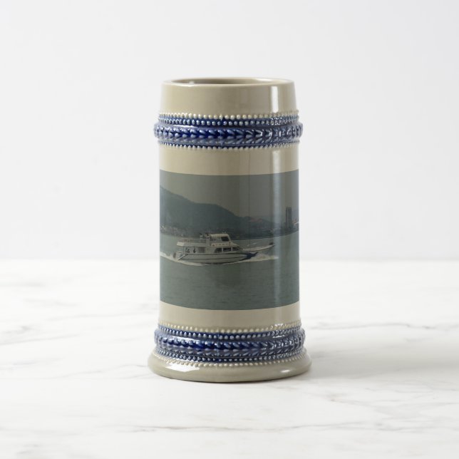 Cruise Boat on Tamsui River Grått /Blue 22 oz Stei Sejdel (Center)