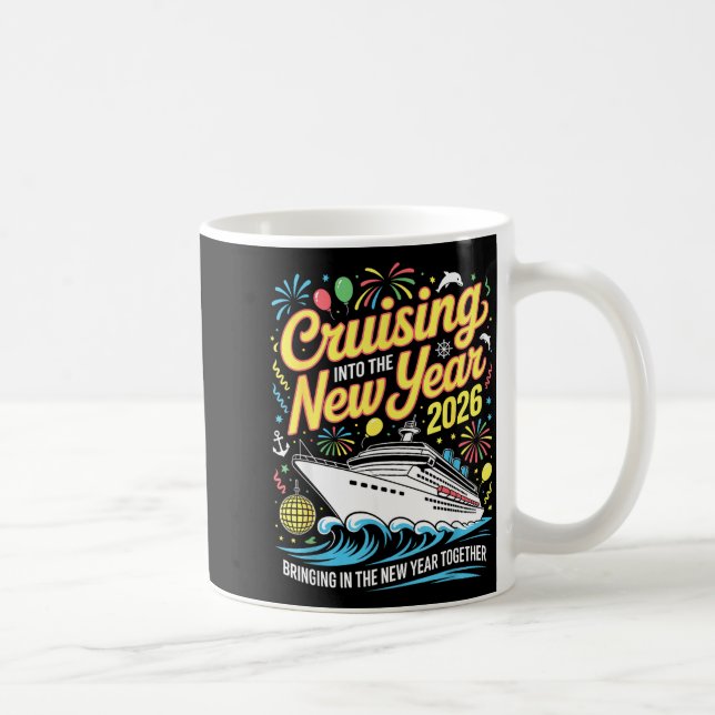 Cruising Into 2026 New Years Eve Matching Family C Kaffemugg (Höger)