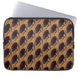 Crunchy Cockroacher i brun bakgrund Laptop Fodral