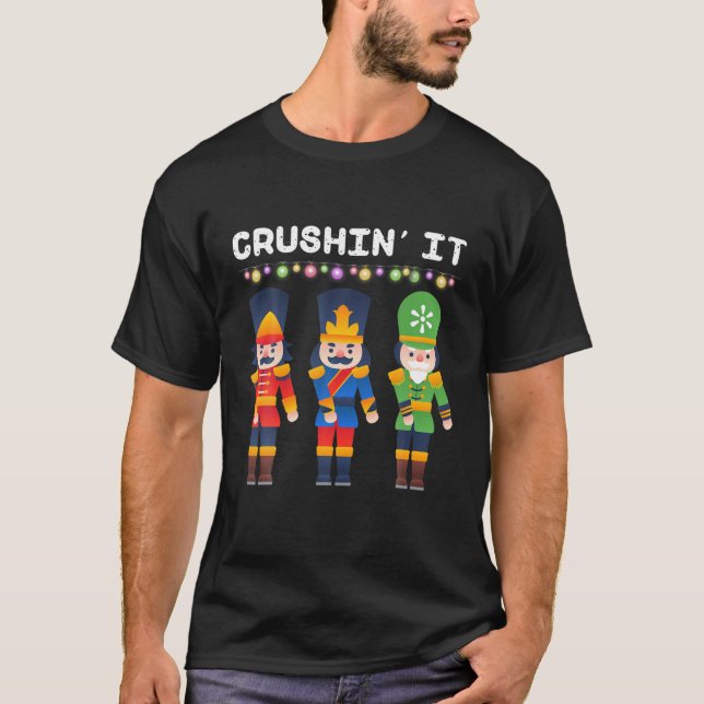 Crushin it Flossing Nutcracker-juldans T Shirt (Framsida)