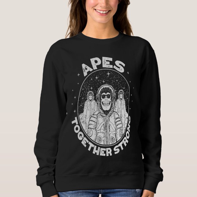 Crypto Apes together strong Ape to the moon T Shirt (Framsida)