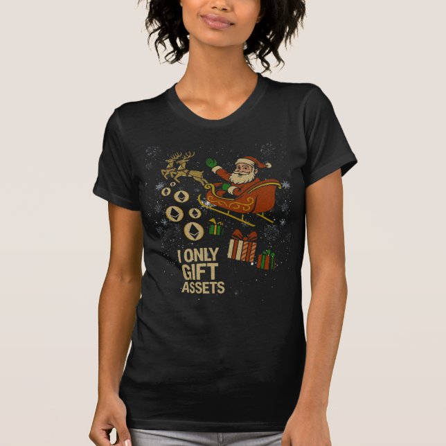 Crypto Sleigh Ride™ Santa Dropping ETH Gifts X-Mas T Shirt (Framsida)