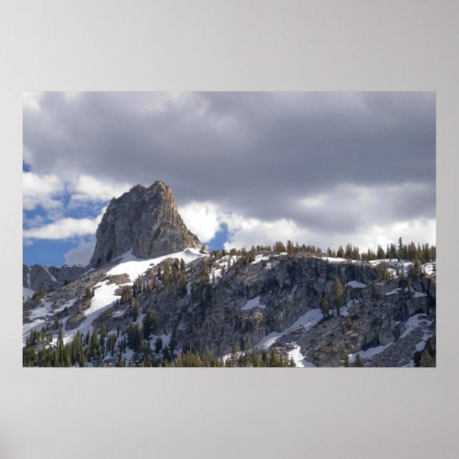 Crystal Crag Poster (Framsidan)