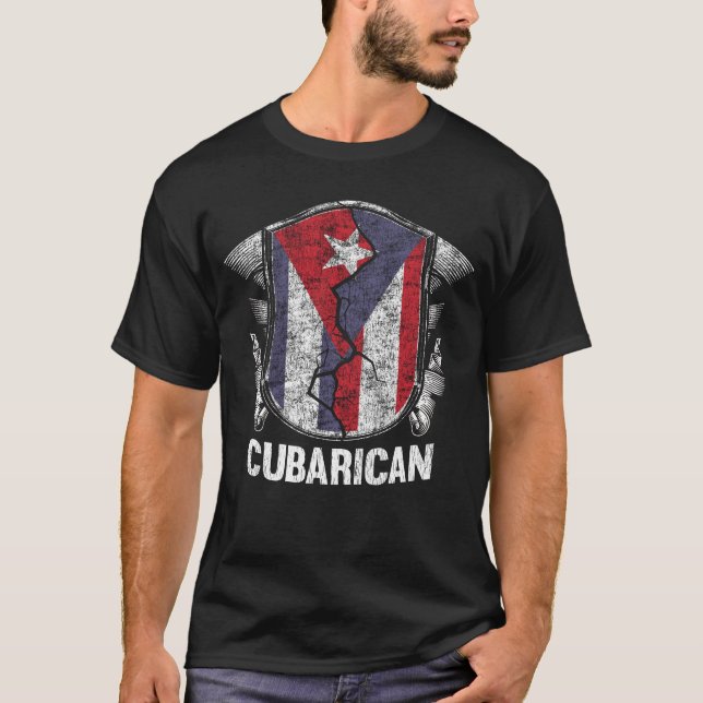 Cubarican, halvkubanskt, halvpuertRican T Shirt (Framsida)