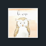 Cuddlies Uggla | Var god Canvastryck<br><div class="desc">Den här vattenfärgsutskriften har en uggla med en söt fras | Efter Grace Popp</div>