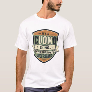CUOMO Family Namn Vintage Shield T Shirt