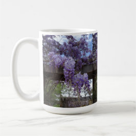 Cup with wisteria vine kaffemugg
