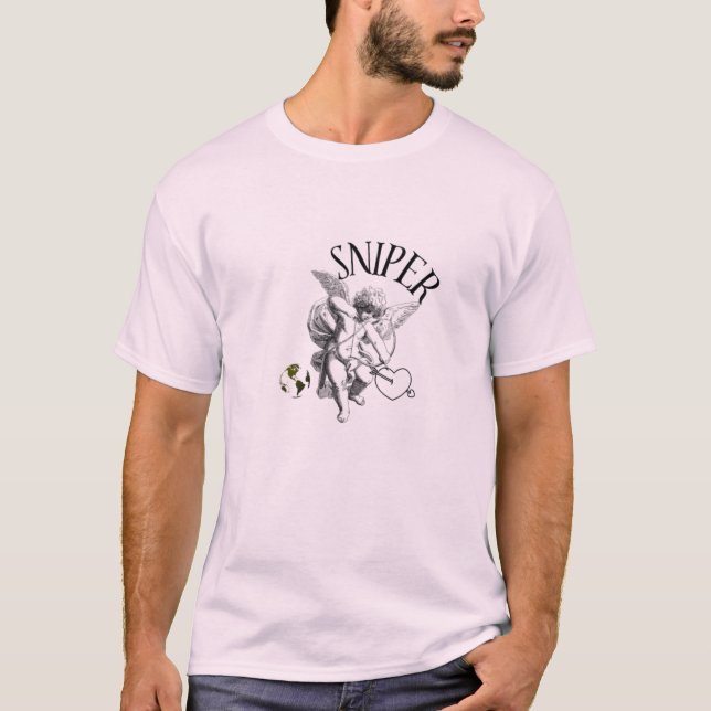 Cupid för "Sniper" Precision Bow och Pil T-Shirt" T Shirt (Framsida)