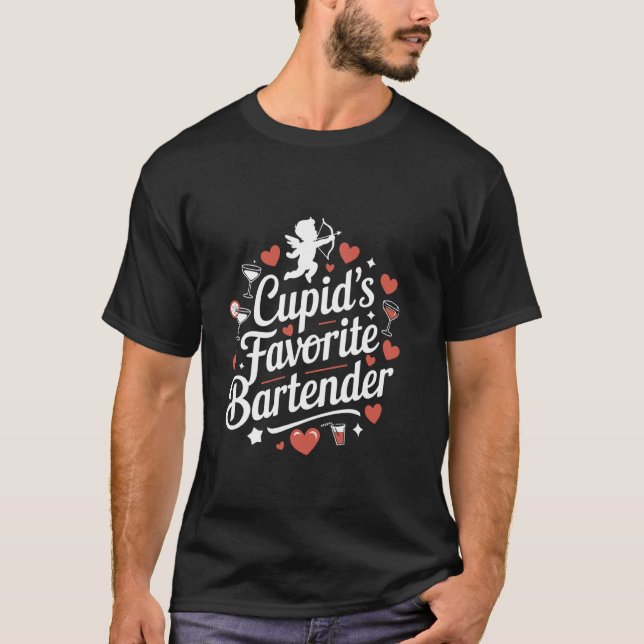 Cupids Favorit Bartender Alla Hjärtans Dag Bartend T Shirt (Framsida)