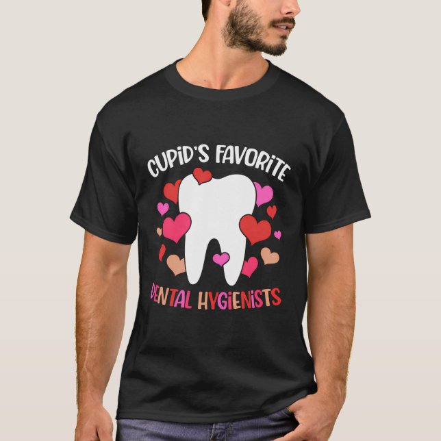 Cupids favorittandläkare Alla hjärtans dag T Shirt (Framsida)