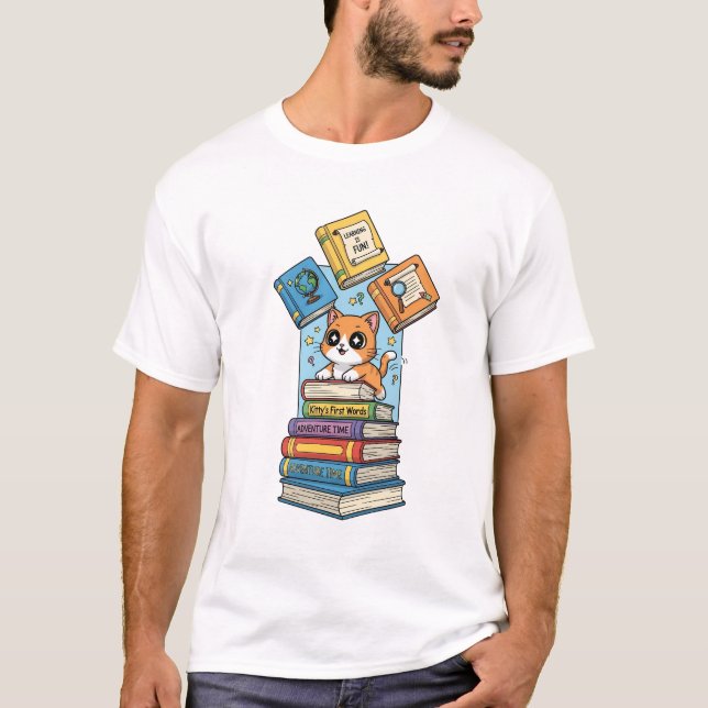 Curious Bookworm Kitten Illustration T Shirt (Framsida)