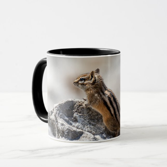 Curious Brown Chipmunk – Alberta Wildlife Mugg (Framsida vänster)