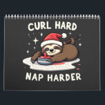Curl Hard Nap Harder Curling Sport Sloth Julafton Kalender<br><div class="desc">Kurling sport humor-design,  Sloth med julhatt-grafik,  Sömnig jultomte,  Curling älskare humor,  Festive helgdag sloth,  Nap more-tema,  Curling sportfantast design,  julklappningsgrafik,  Helgdag sloth roligt,  Festive Sport humor</div>
