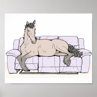 Curly Cozy | Hus Häst | fantasifull konsttryck Poster