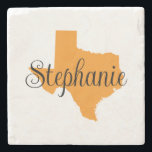 Curly Script Namn Orange Texas Stenunderlägg<br><div class="desc">Karta formar staten Texas i en söt skugga av orange. Färg på den digitala grafiken i text,  bakgrund och karta är alla anpassaden. Välj ditt favoritprogram färg för att skapa din egen souvenir.</div>