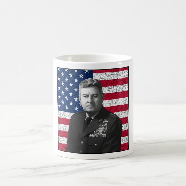 Curtis Lemay och amerikanska flaggan Kaffemugg (Center)