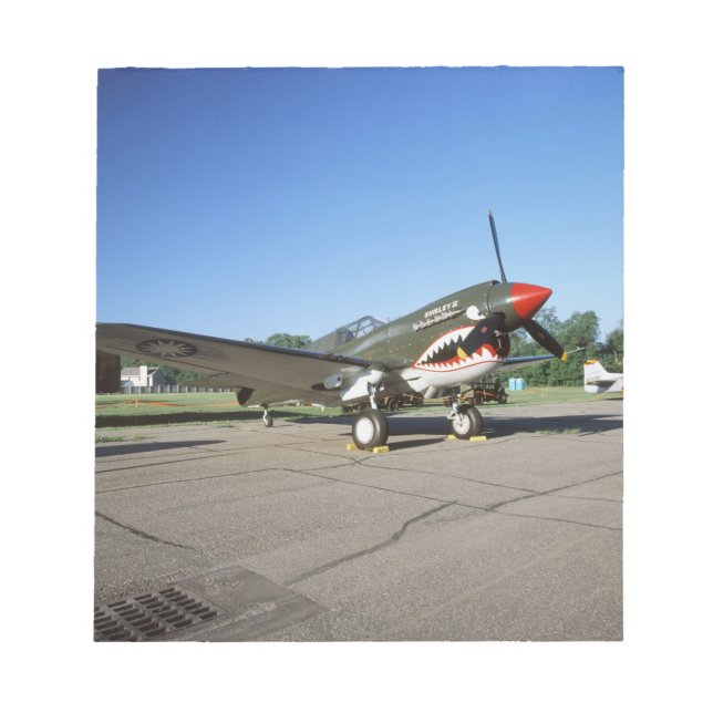 Curtiss P-40 Warhawk, vid Minnesota CAF Luft Show Anteckningsblock (Framsida)