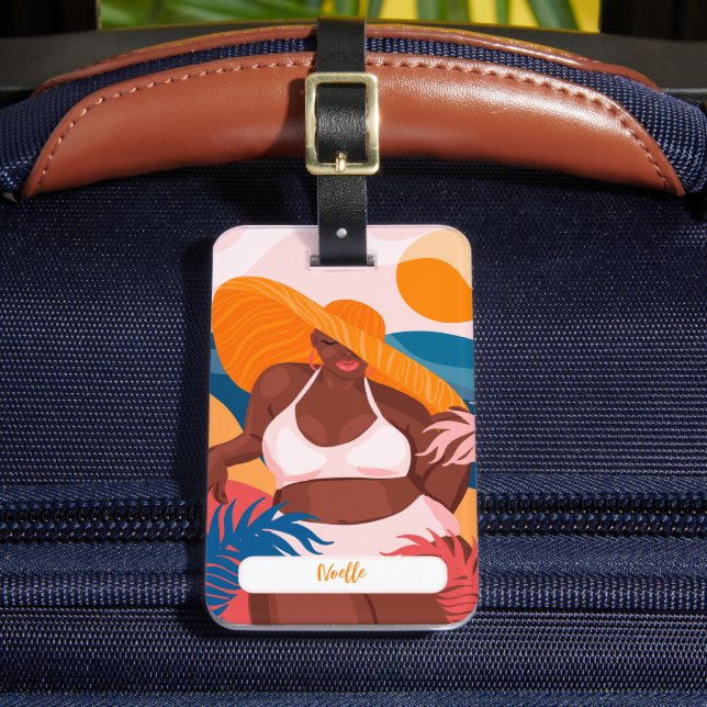 Curvy Black Woman, Beach Vacation Redo Bagagebricka (Framsida Insitu 2)