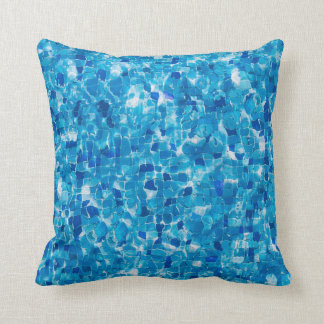 Cushion med blå mozaic mönster kudde