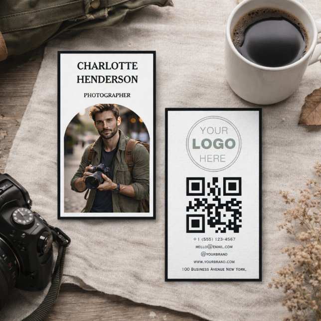 Custom Business Review QR Code Logo Visitkort (Minimalist QR Code Professional Design Business Card)