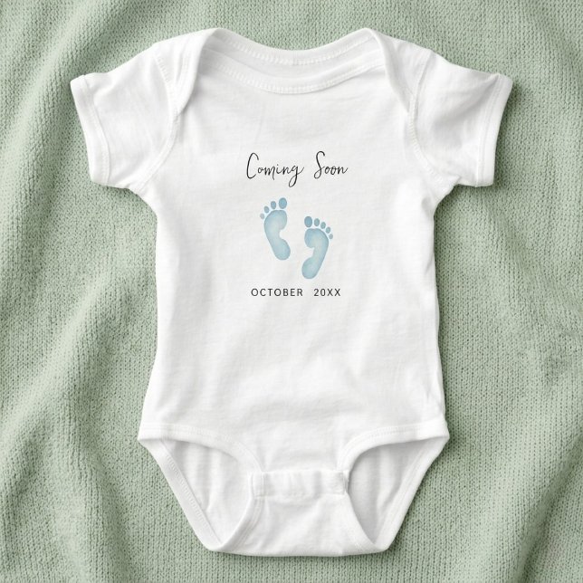 Custom Coming Soon Baby Bodysuit, Blue Footprints  T Shirt (Skapare uppladdad)