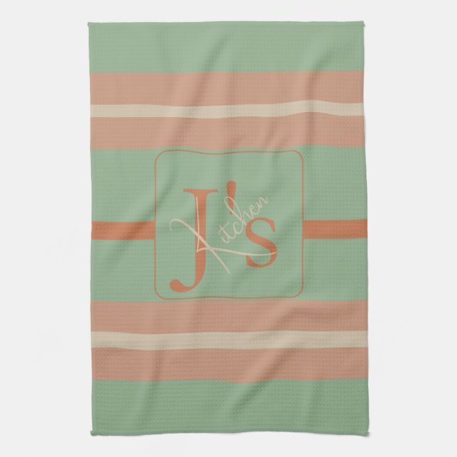 Custom Coral Sage Stripe Monogram Boho Pastel Chi Kökshandduk (Vertikal)