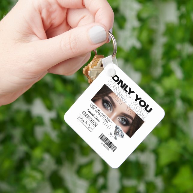 Custom Eyes Image, text | Personalized  Nyckelring (Hand)